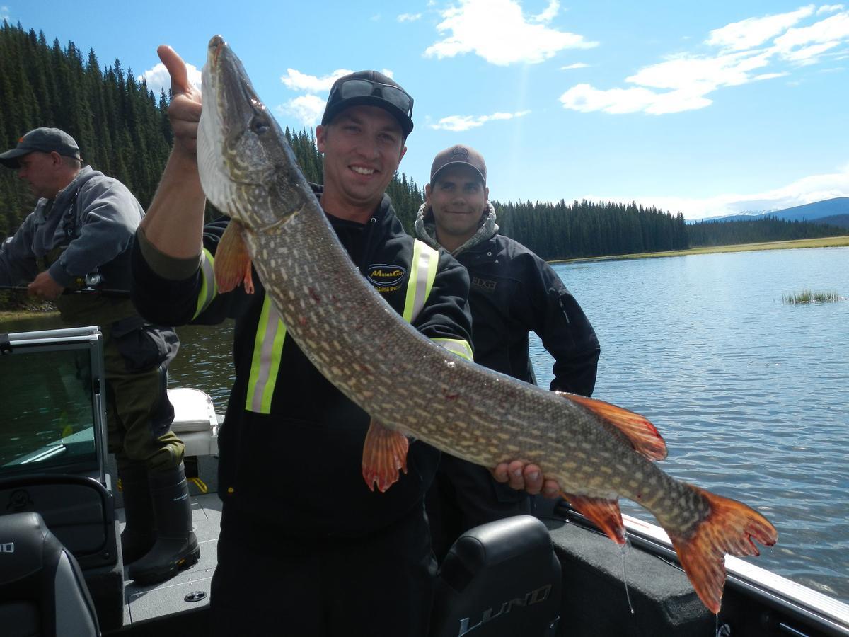 Rock Lake Lodge Provincial Park Rock Lake Lodge מראה חיצוני תמונה